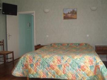 Auberge Les Muriers La Ferté-Hauterive 外观 照片